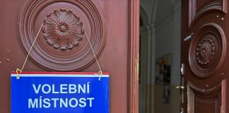 Vítězové voleb začali jednání o možných koalicích