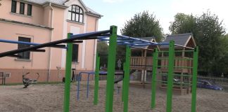 LITOMĚŘICE: U ZŠ Boženy Němcové vzniklo nové workoutové hřiště